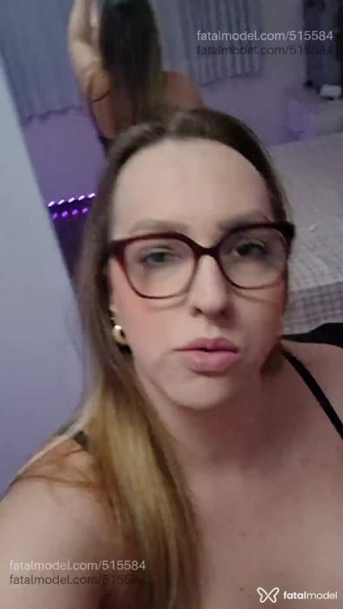 Acompanhante mulher trans loira (o) de olhos castanhos em Olímpia - Natalie