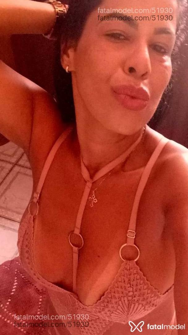 Acompanhante mulher morena (o) de olhos pretos - Dudaotto