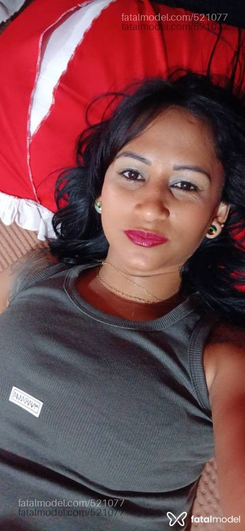 Acompanhante mulher morena (o) de olhos pretos - Melissa Pitanga