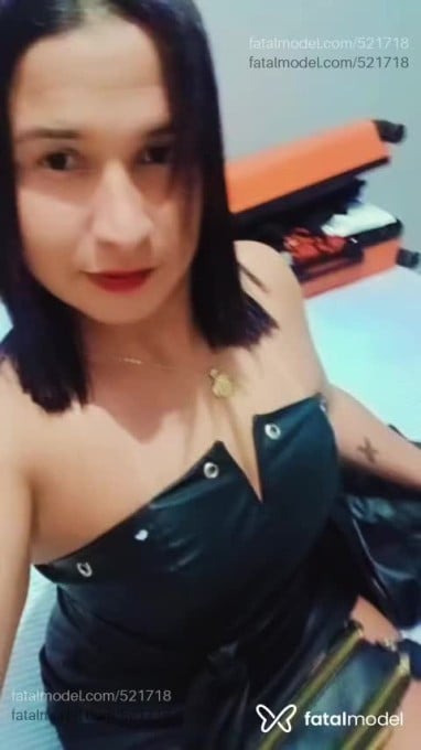 Acompanhante mulher trans morena (o) de olhos pretos em Presidente Médici Acompanhante mulher trans morena (o) de olhos pretos em Presidente Médici - Bruna Bezerra