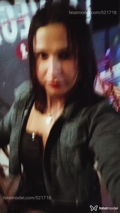 Acompanhante mulher trans morena (o) de olhos pretos em Presidente Médici Acompanhante mulher trans morena (o) de olhos pretos em Presidente Médici - Bruna Bezerra