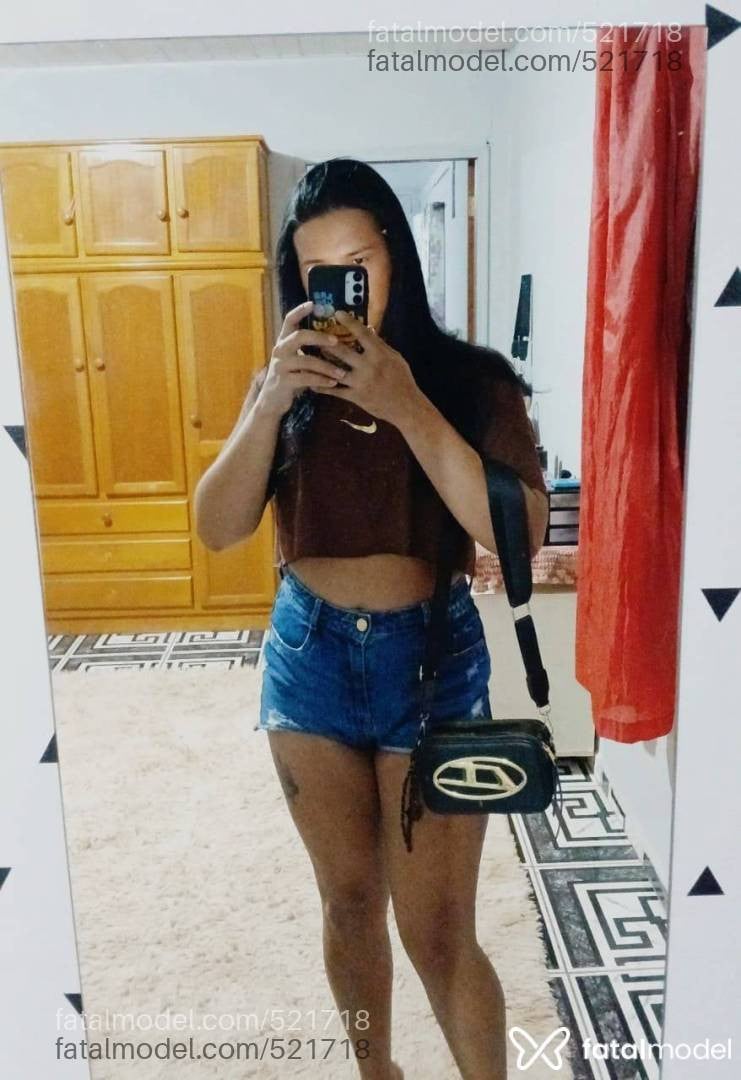 Acompanhante mulher trans morena (o) de olhos pretos - Bruna Bezerra