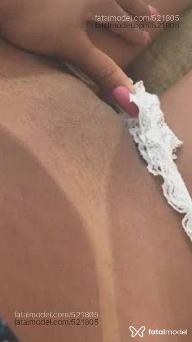 Acompanhante mulher loira (o) de olhos castanhos - Carol Sampaio
