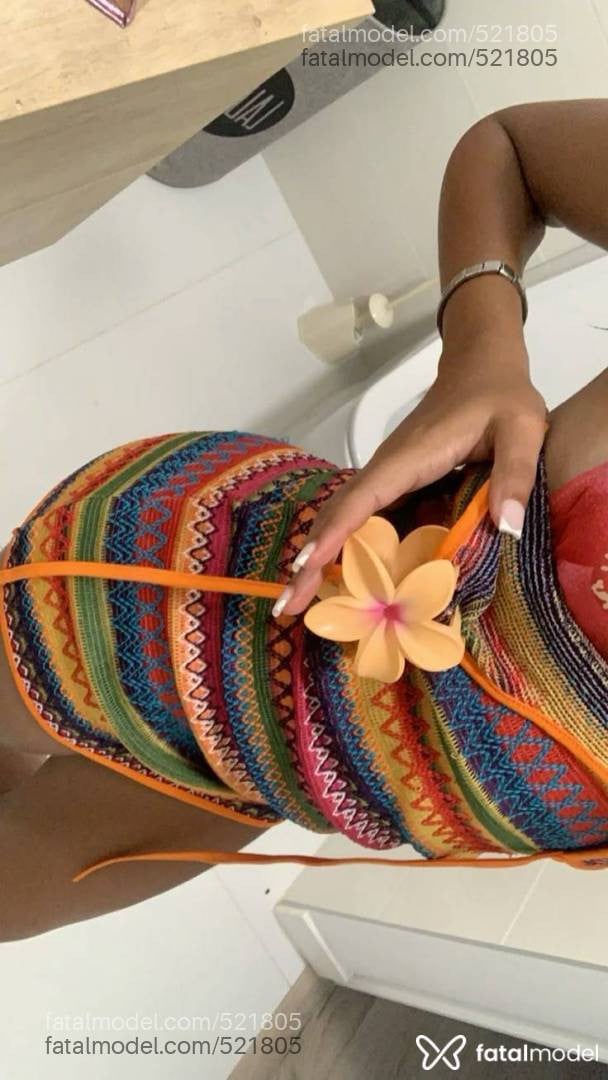 Acompanhante mulher loira (o) de olhos castanhos em Barretos - Carol Sampaio