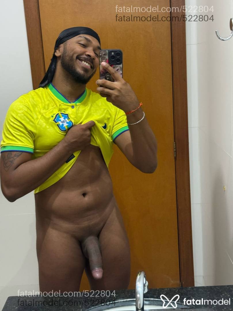 Acompanhante homem morena (o) de olhos pretos em Cuiabá Acompanhante homem morena (o) de olhos pretos em Cuiabá - BAIANO