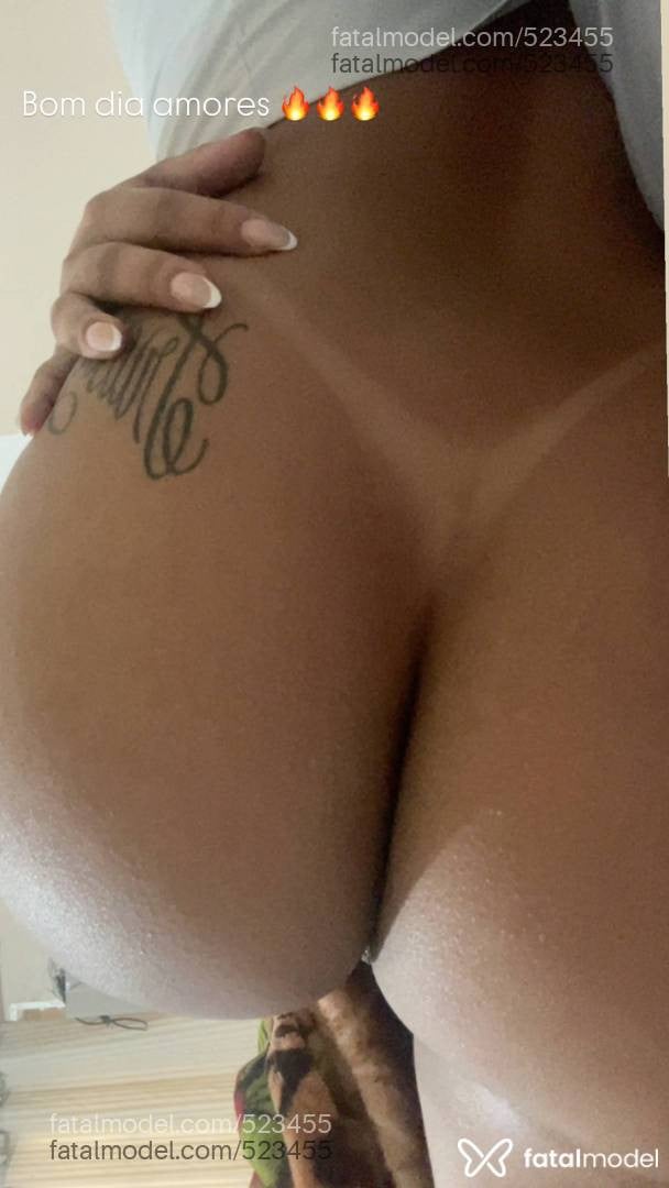 Acompanhante mulher com cabelo castanho de olhos mel em Alegrete - Novinhaaa