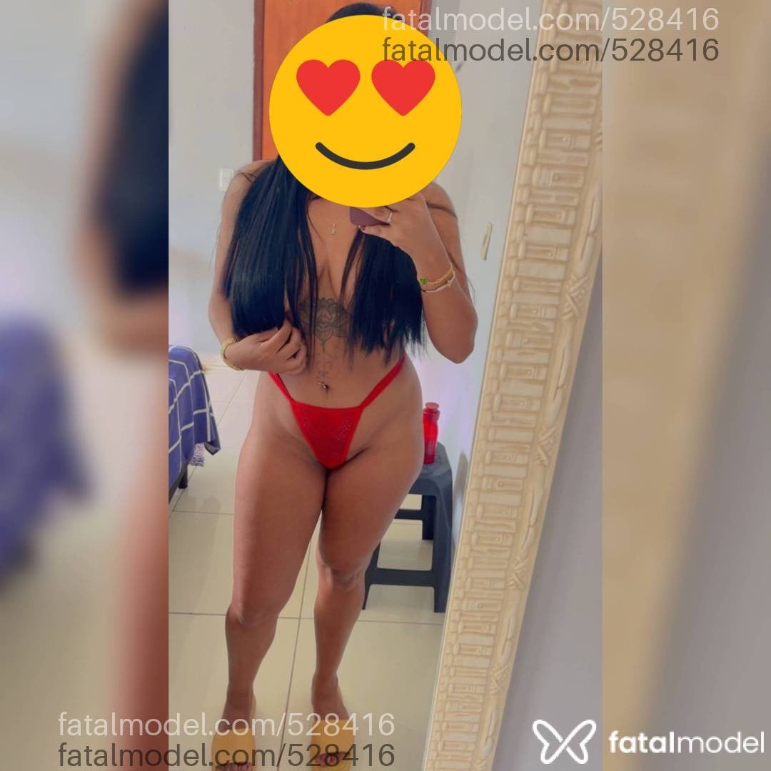 Acompanhante mulher com cabelo castanho de olhos pretos - Luiza