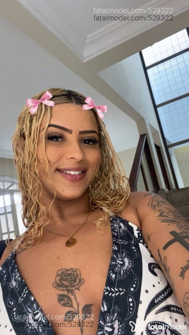 Acompanhante mulher loira (o) de olhos castanhos em Guarapari Acompanhante mulher loira (o) de olhos castanhos em Guarapari - Lunna tavares