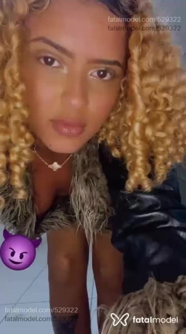 Acompanhante mulher loira (o) de olhos castanhos em Guarapari - Lunna tavares