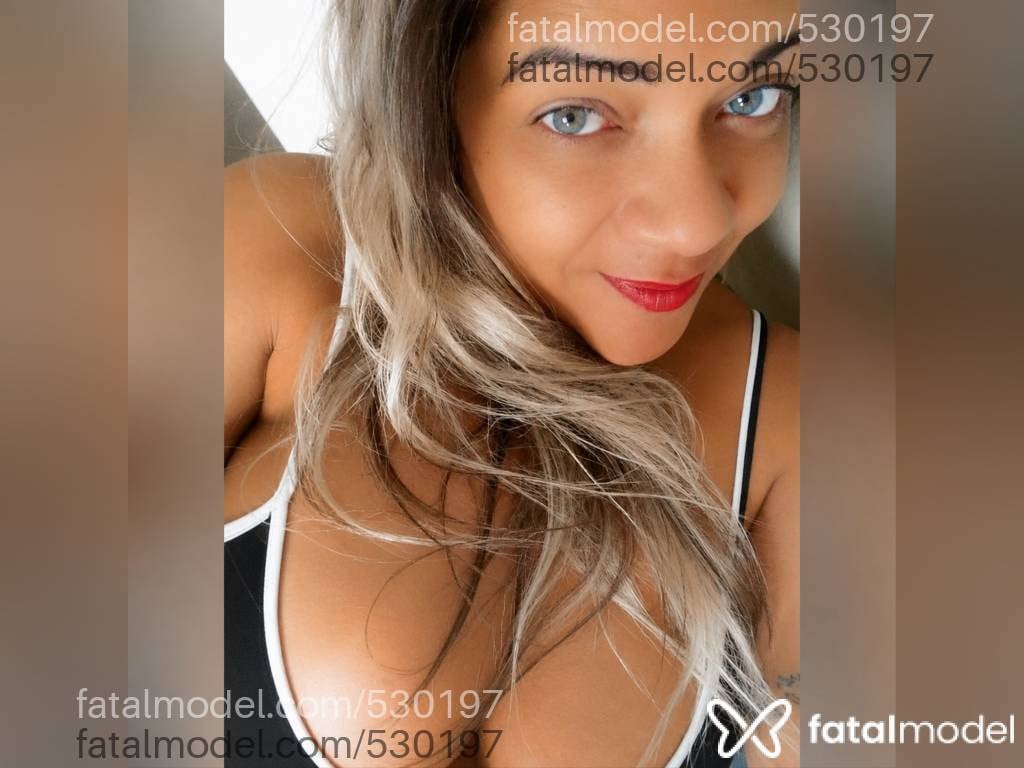 Acompanhante mulher loira (o) de olhos verdes - MARIAH