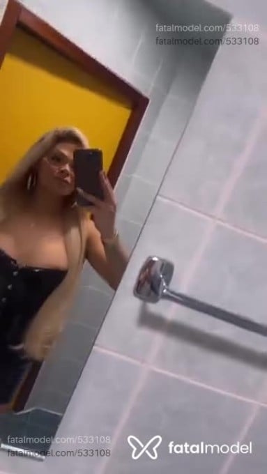 Acompanhante travesti loira (o) de olhos castanhos - INGRIDY GUIMARAES Acompanhante travesti loira (o) de olhos castanhos - INGRIDY GUIMARAES