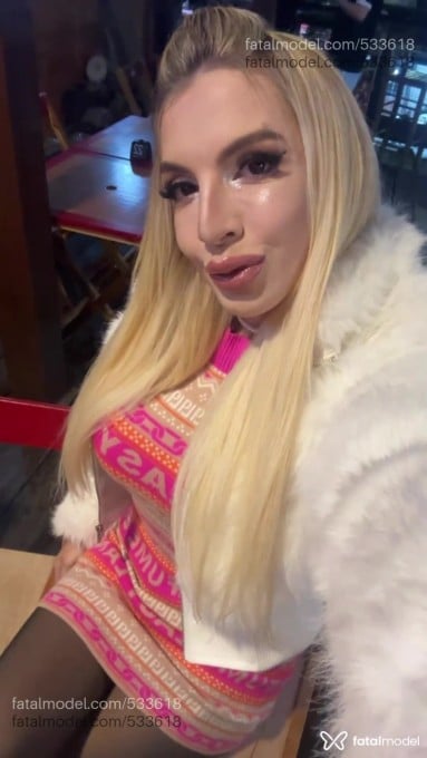 Acompanhante mulher trans loira (o) de olhos castanhos em Gramado Acompanhante mulher trans loira (o) de olhos castanhos em Gramado - Belafatal