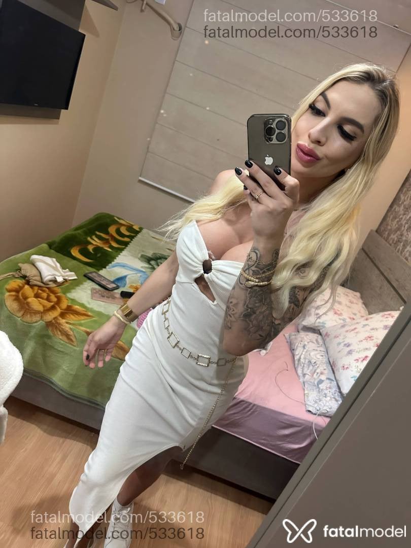 Acompanhante mulher trans loira (o) de olhos castanhos em Gramado Acompanhante mulher trans loira (o) de olhos castanhos em Gramado - Belafatal