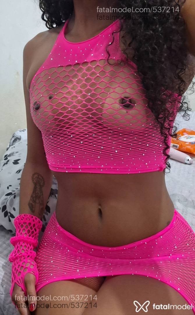 Acompanhante mulher morena (o) de olhos castanhos - Lari mello