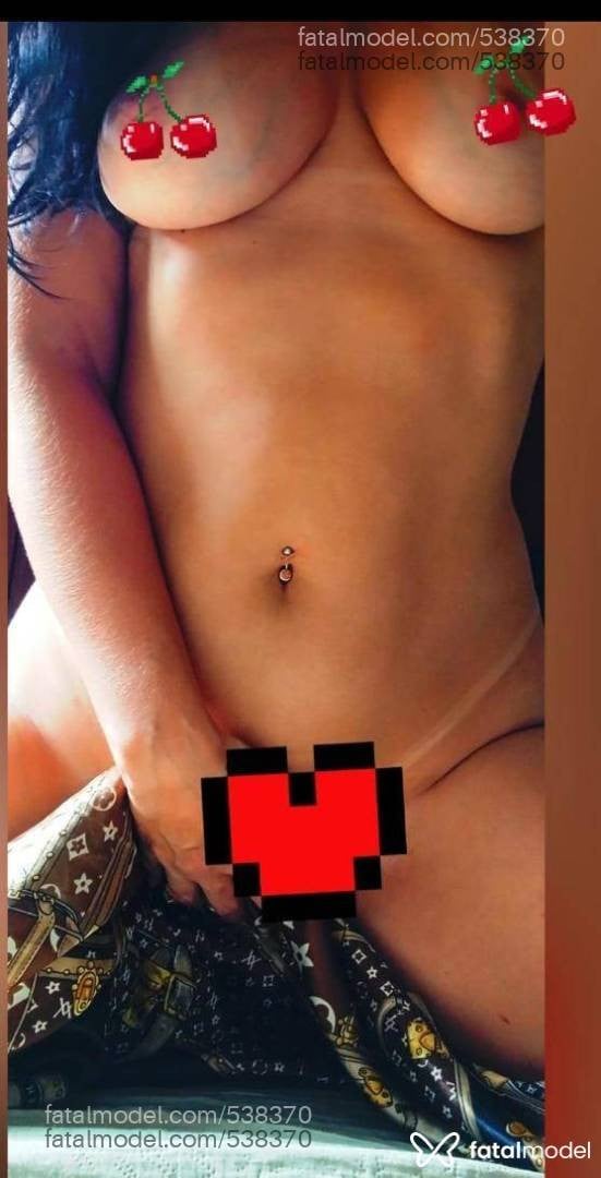 Acompanhante mulher com cabelo castanho de olhos castanhos - PATRÍCIA