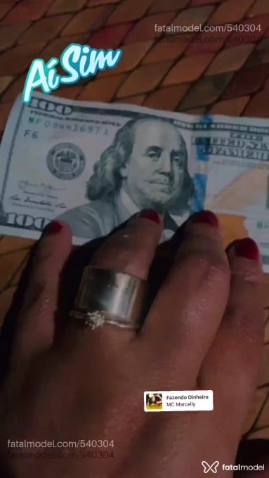 Acompanhante mulher morena (o) de olhos castanhos - Lorena Novaes Acompanhante mulher morena (o) de olhos castanhos - Lorena Novaes
