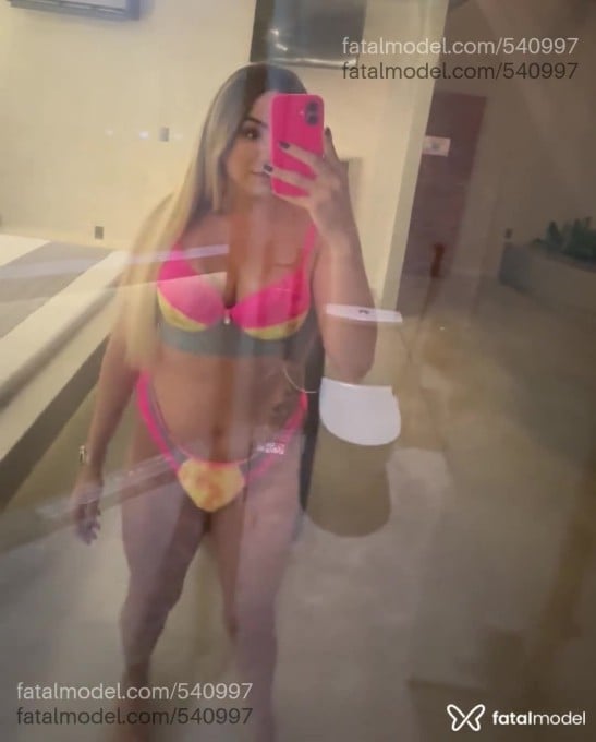 Acompanhante travesti loira (o) de olhos castanhos em Montes Claros - Vick