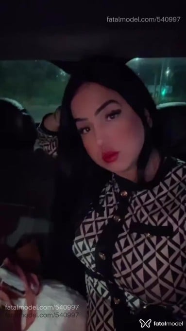 Acompanhante travesti loira (o) de olhos castanhos - Vick Acompanhante travesti loira (o) de olhos castanhos - Vick