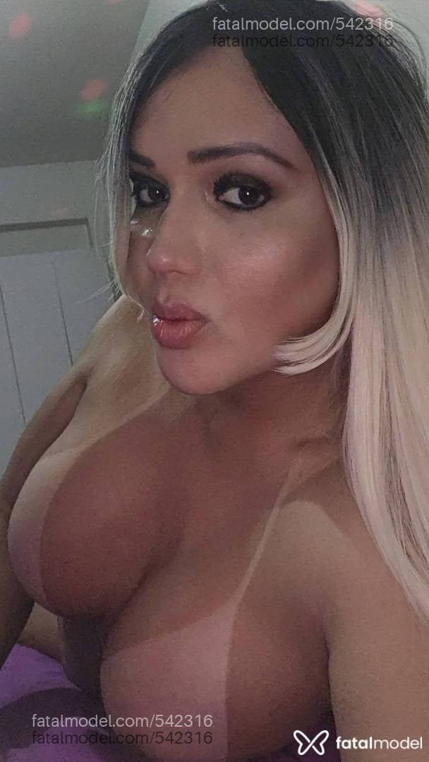 Acompanhante travesti loira (o) de olhos castanhos em Foz do Iguaçu - Daniela