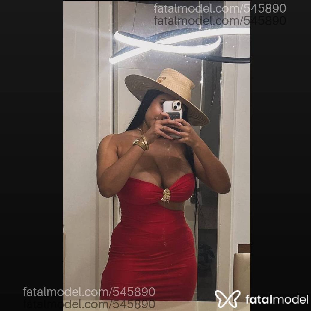 Acompanhante mulher morena (o) de olhos castanhos em Capão da Canoa Acompanhante mulher morena (o) de olhos castanhos em Capão da Canoa - Laura Laux
