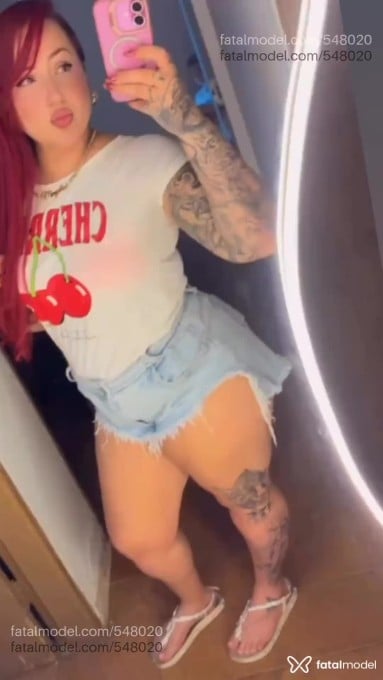 Acompanhante mulher ruiva (o) de olhos mel em Uberlândia - Monik Oliver