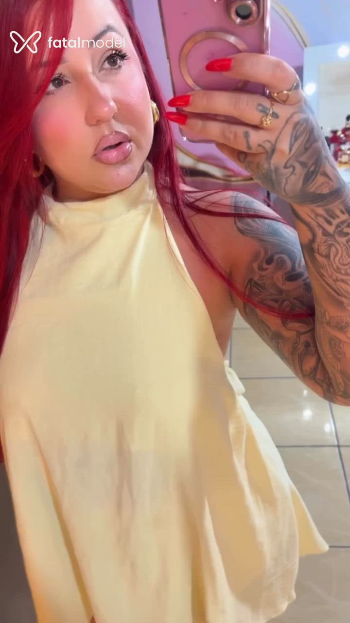 Acompanhante mulher ruiva (o) de olhos mel - Monik Oliver
