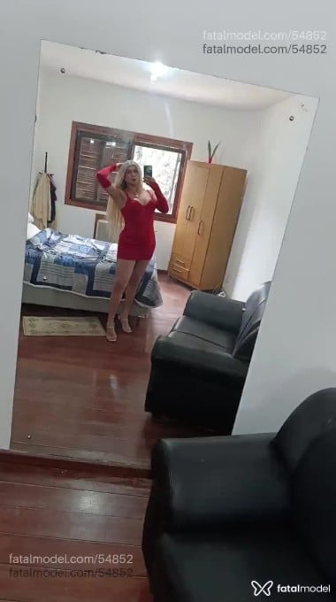 Acompanhante travesti loira (o) de olhos verdes em Bagé - Priscyladominatrix