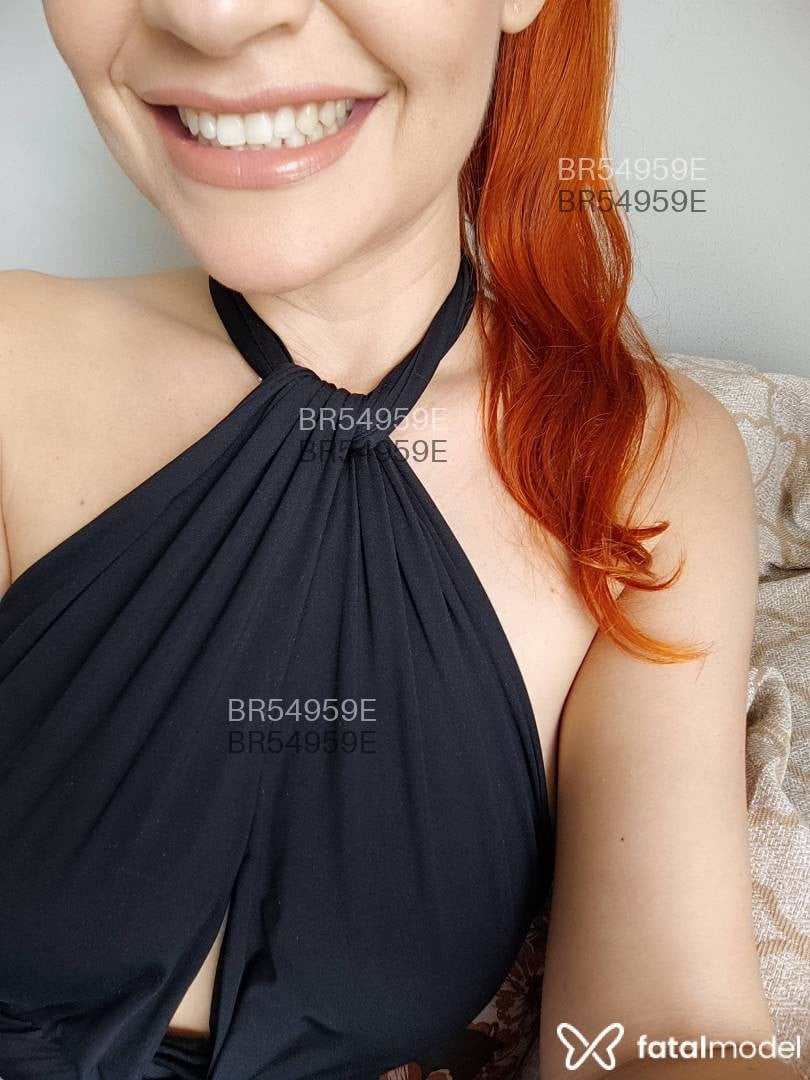 Acompanhante mulher ruiva (o) de olhos castanhos em Virtual - Nina Sag