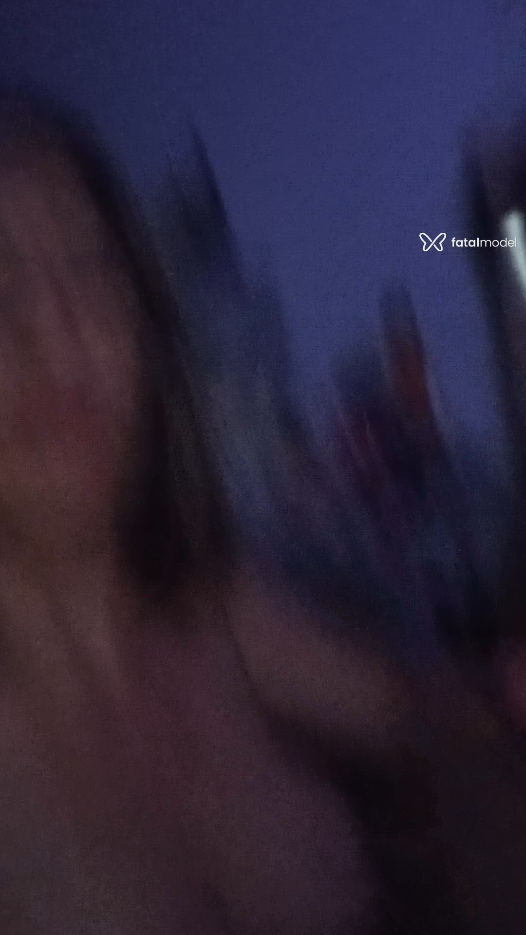 Acompanhante mulher trans loira (o) de olhos mel - Cibele rondy