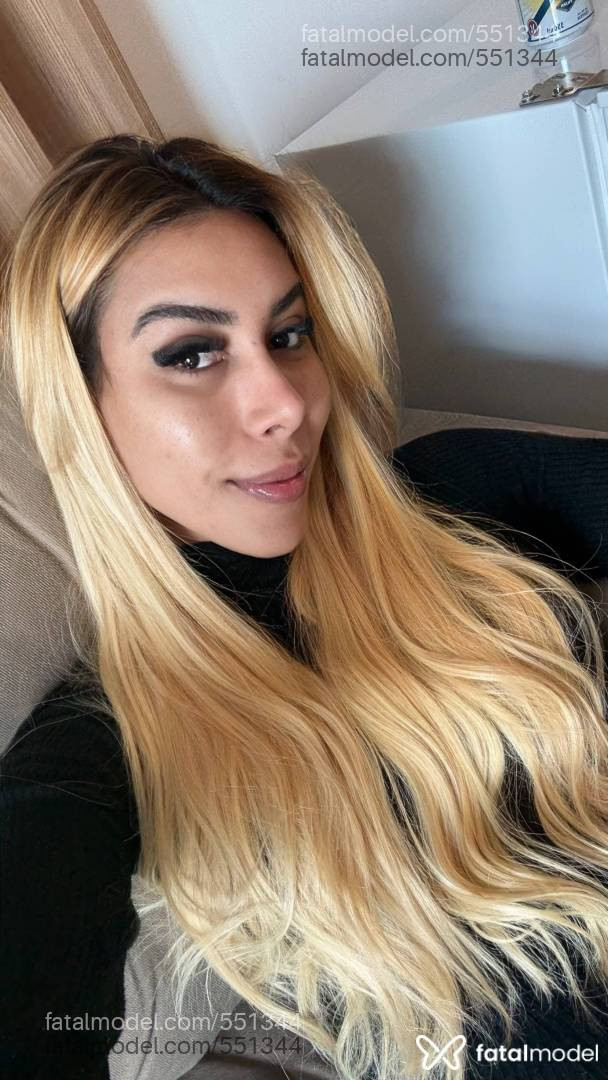 Acompanhante mulher trans loira (o) de olhos castanhos em Bragança Paulista - Larissa Azevedo