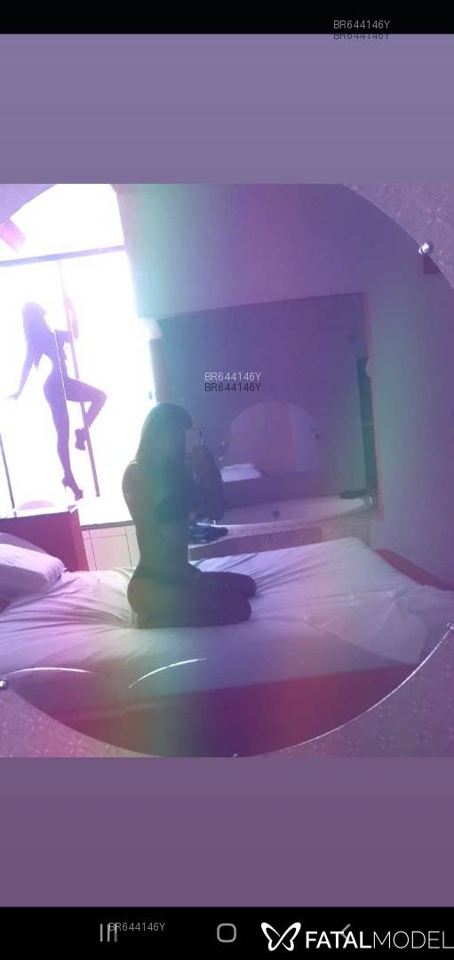 Acompanhante travesti morena (o) de olhos castanhos em Juína - Naty