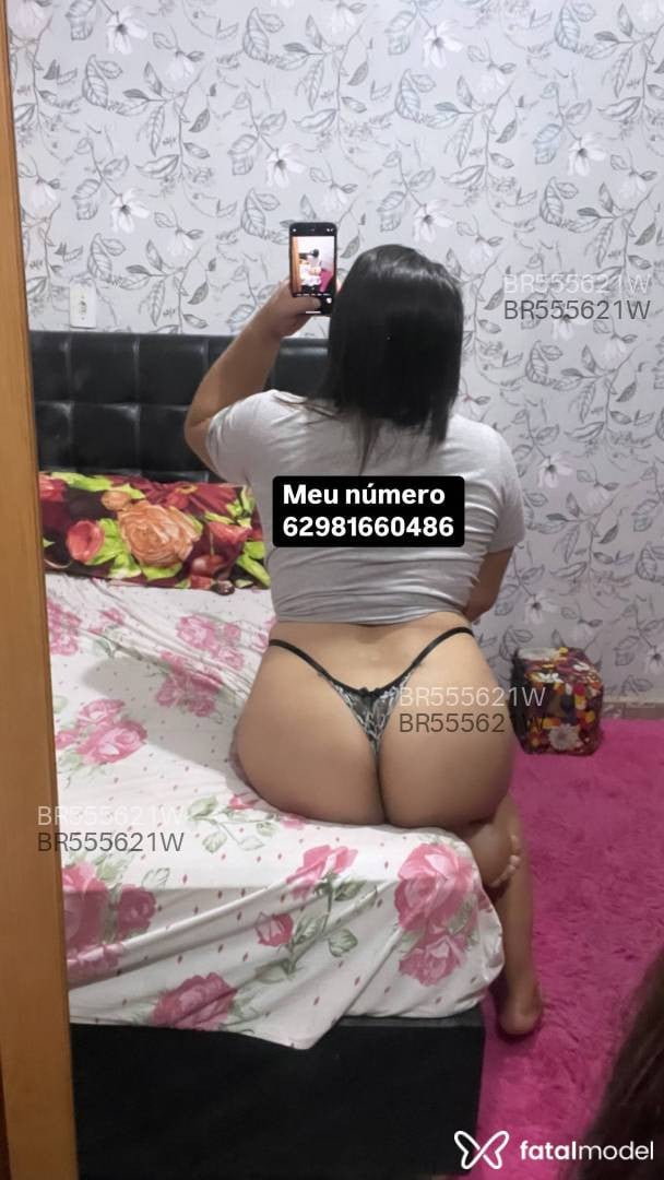 Acompanhante não-binário com cabelo castanho de olhos castanhos em Goianésia Acompanhante não-binário com cabelo castanho de olhos castanhos em Goianésia - Vinny Oliveira