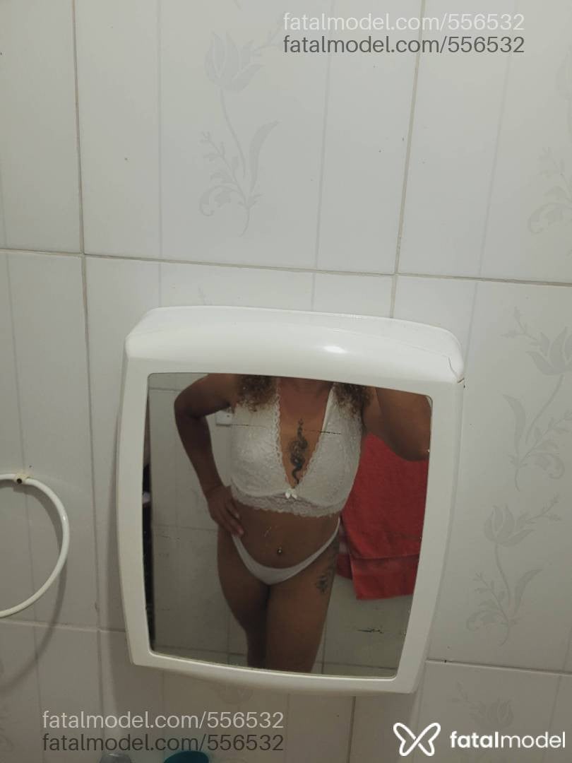 Acompanhante homem trans com cabelo castanho de olhos castanhos em Rio Verde Acompanhante homem trans com cabelo castanho de olhos castanhos em Rio Verde - Luiza Santos