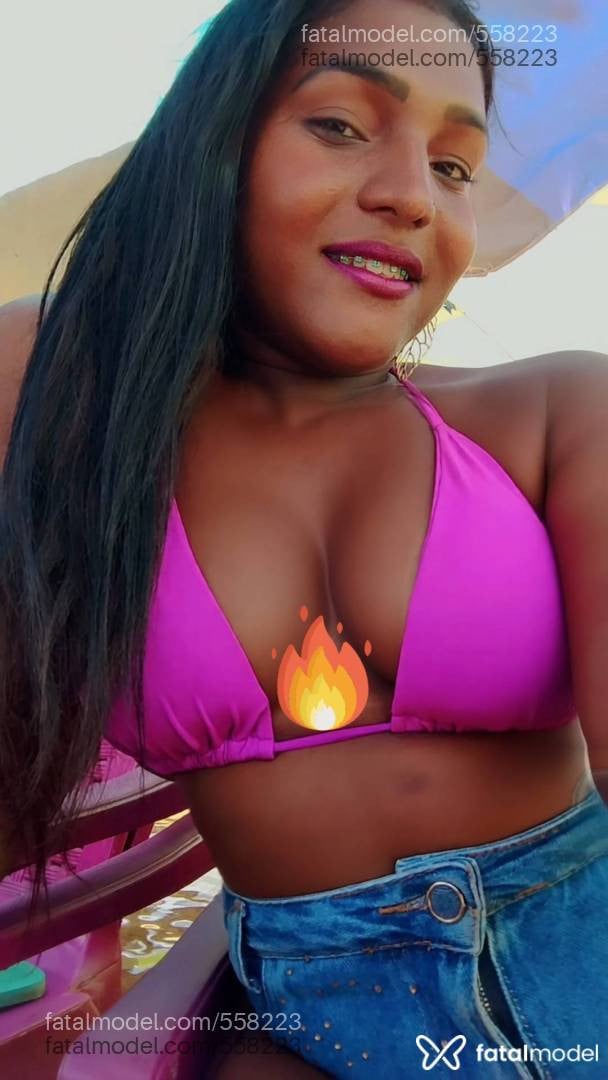 Acompanhante homem trans morena (o) de olhos castanhos - indiazinha