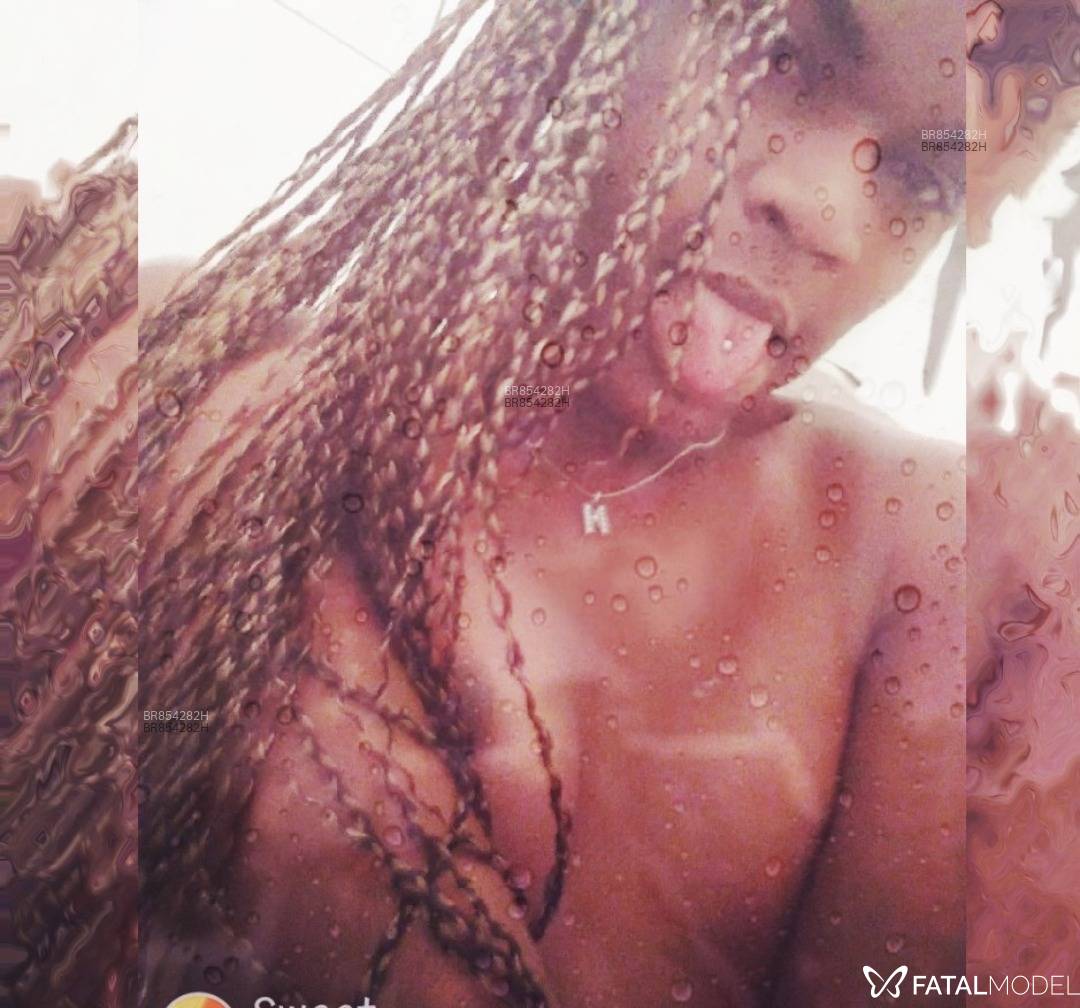 Acompanhante travesti com cabelo colorido de olhos castanhos em Adamantina - Jennifer vianna