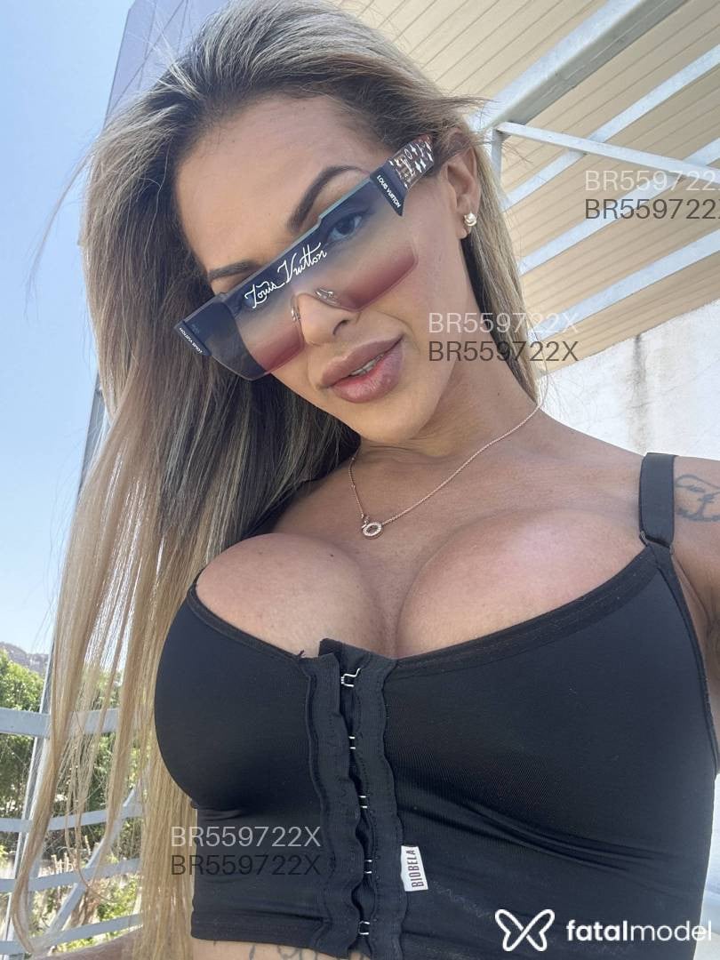 Acompanhante travesti loira (o) de olhos castanhos em São Paulo Acompanhante travesti loira (o) de olhos castanhos em São Paulo - Bruna Dior