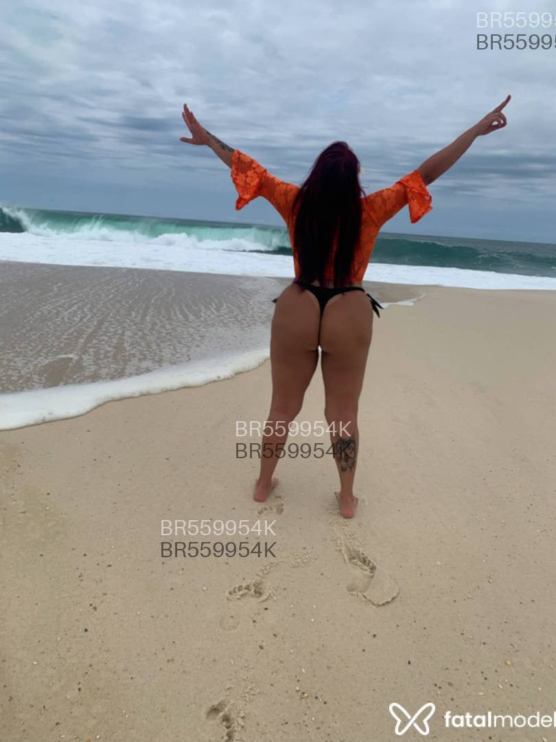 Acompanhante mulher com cabelo castanho de olhos castanhos em Nova Friburgo - Any