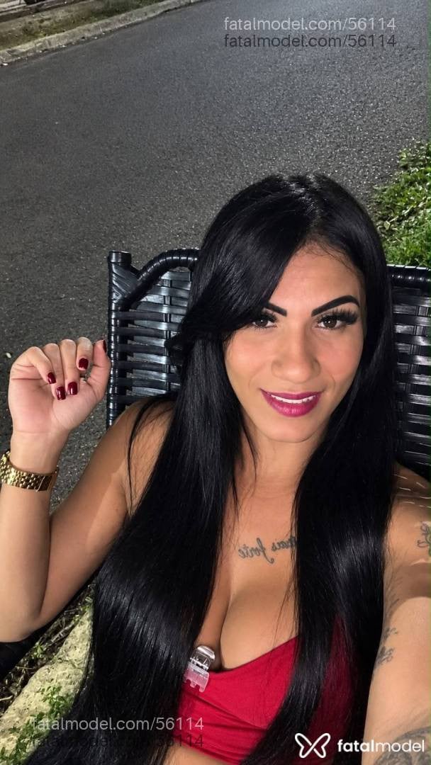 Acompanhante mulher trans morena (o) de olhos pretos - Luuanny Piimentell