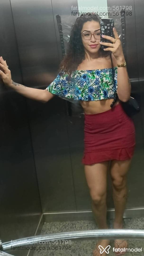 Acompanhante mulher trans ruiva (o) de olhos castanhos em Unaí - Renata Xavier