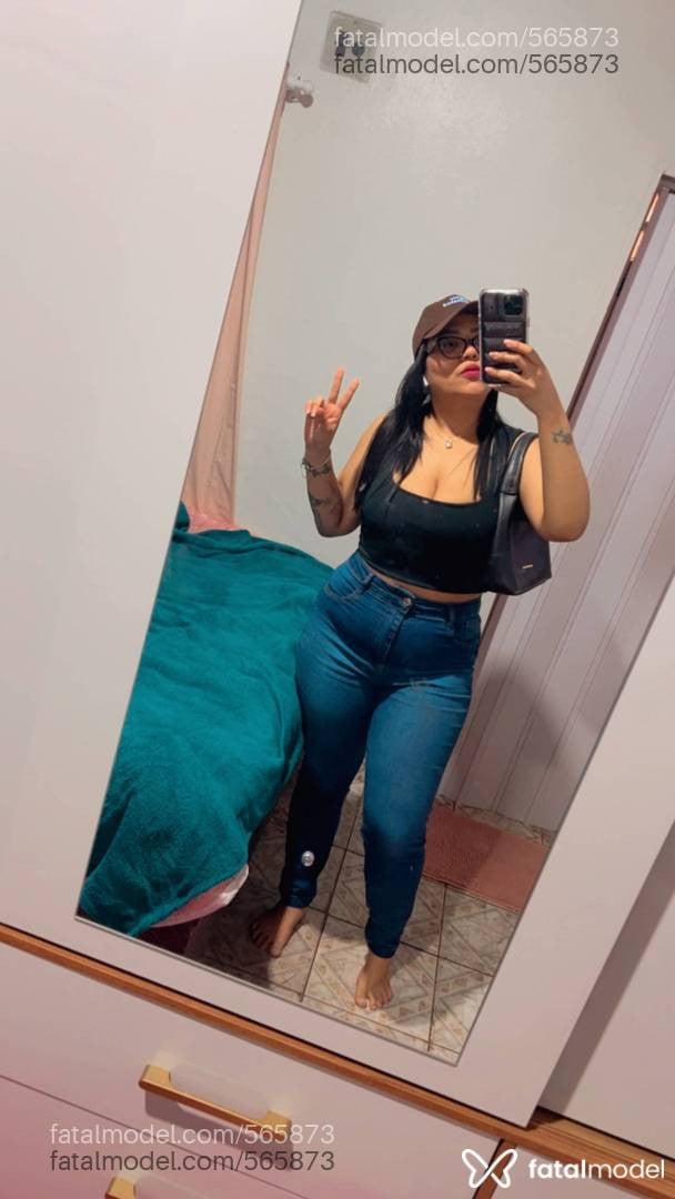 Acompanhante mulher morena (o) de olhos castanhos em Porto Velho - LILI RIBEIRO