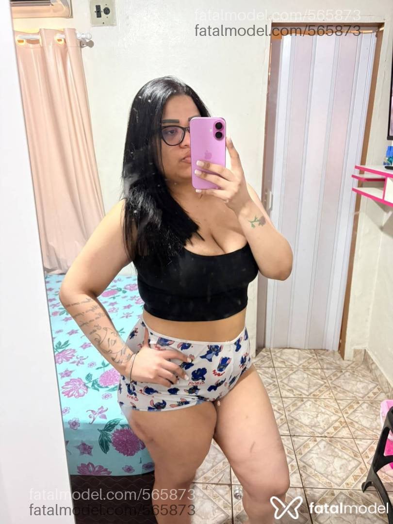 Acompanhante mulher morena (o) de olhos castanhos - LILI RIBEIRO