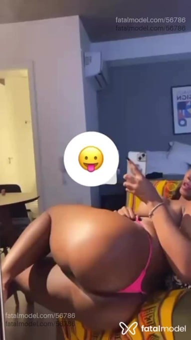 Acompanhante travesti com cabelo castanho de olhos pretos em São Paulo - BRUNA ARANTES