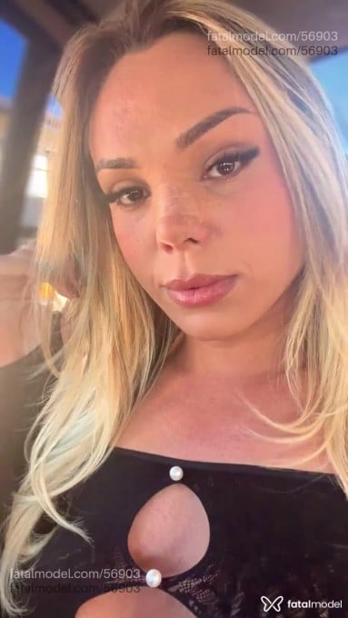 Acompanhante mulher trans ruiva (o) de olhos castanhos em Blumenau Acompanhante mulher trans ruiva (o) de olhos castanhos em Blumenau - Alessandra Levrone