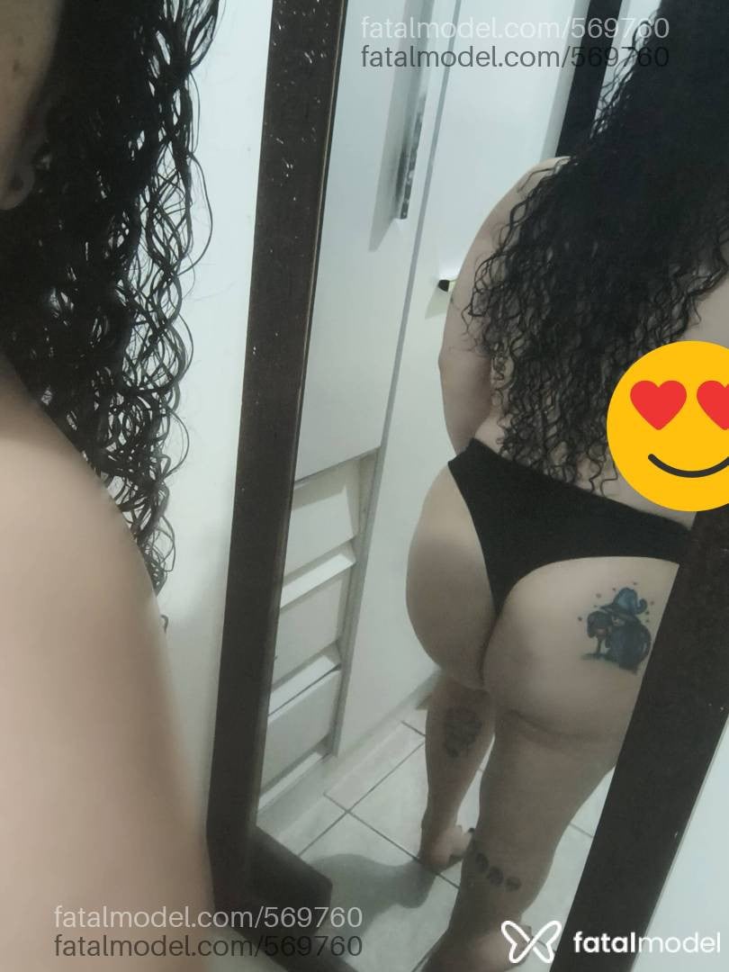 Acompanhante mulher com cabelo castanho de olhos castanhos em Videira Acompanhante mulher com cabelo castanho de olhos castanhos em Videira - Pietra