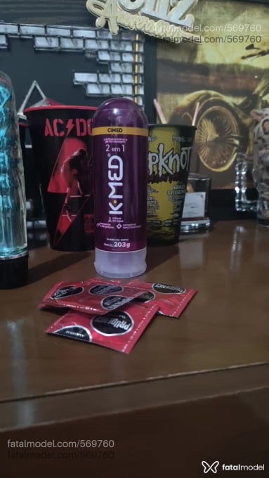Acompanhante mulher com cabelo castanho de olhos castanhos em Videira Acompanhante mulher com cabelo castanho de olhos castanhos em Videira - Pietra