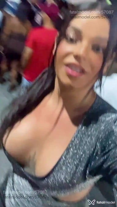 Acompanhante mulher trans morena (o) de olhos castanhos em Formosa Acompanhante mulher trans morena (o) de olhos castanhos em Formosa - Morena