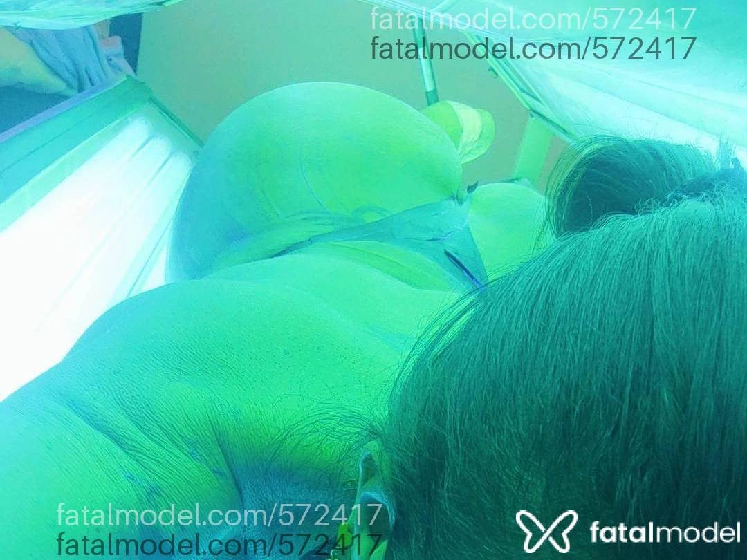Acompanhante mulher com cabelo castanho de olhos castanhos - Julia Castelo