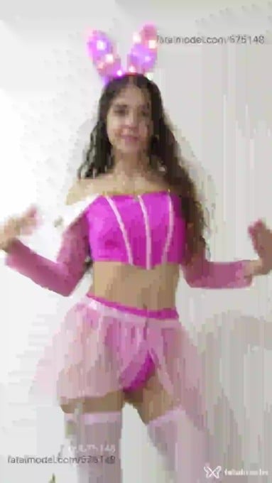 Acompanhante mulher com cabelo castanho de olhos mel em Pelotas - Stefani Lili