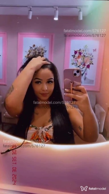 Acompanhante mulher morena (o) de olhos castanhos - Bruna