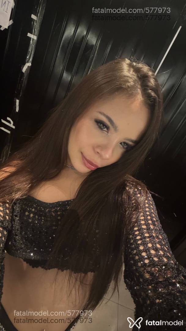 Acompanhante mulher morena (o) de olhos castanhos - Clara Carvalho